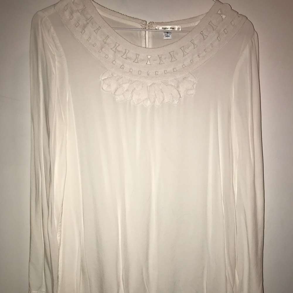 White long sleeve blouse